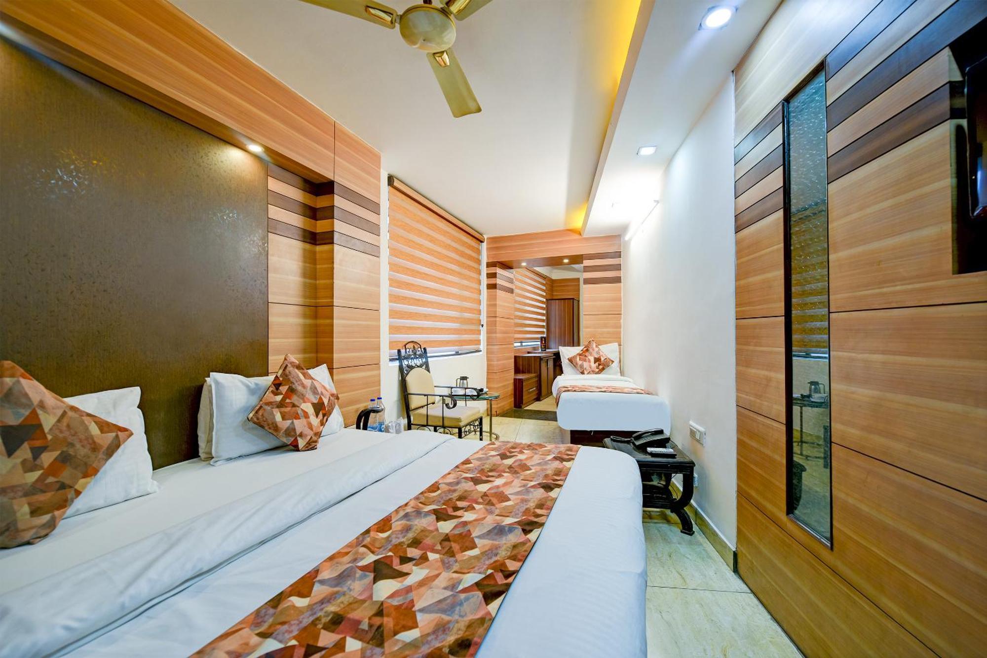 Hotel Le Grand - Walk-In From Rk Ashram Metro Station New Delhi Eksteriør billede