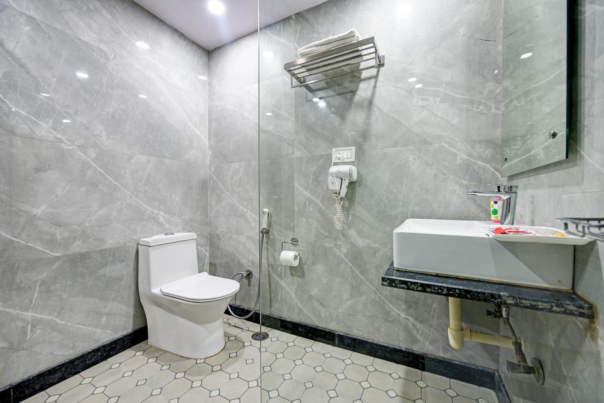 Hotel Le Grand - Walk-In From Rk Ashram Metro Station New Delhi Eksteriør billede