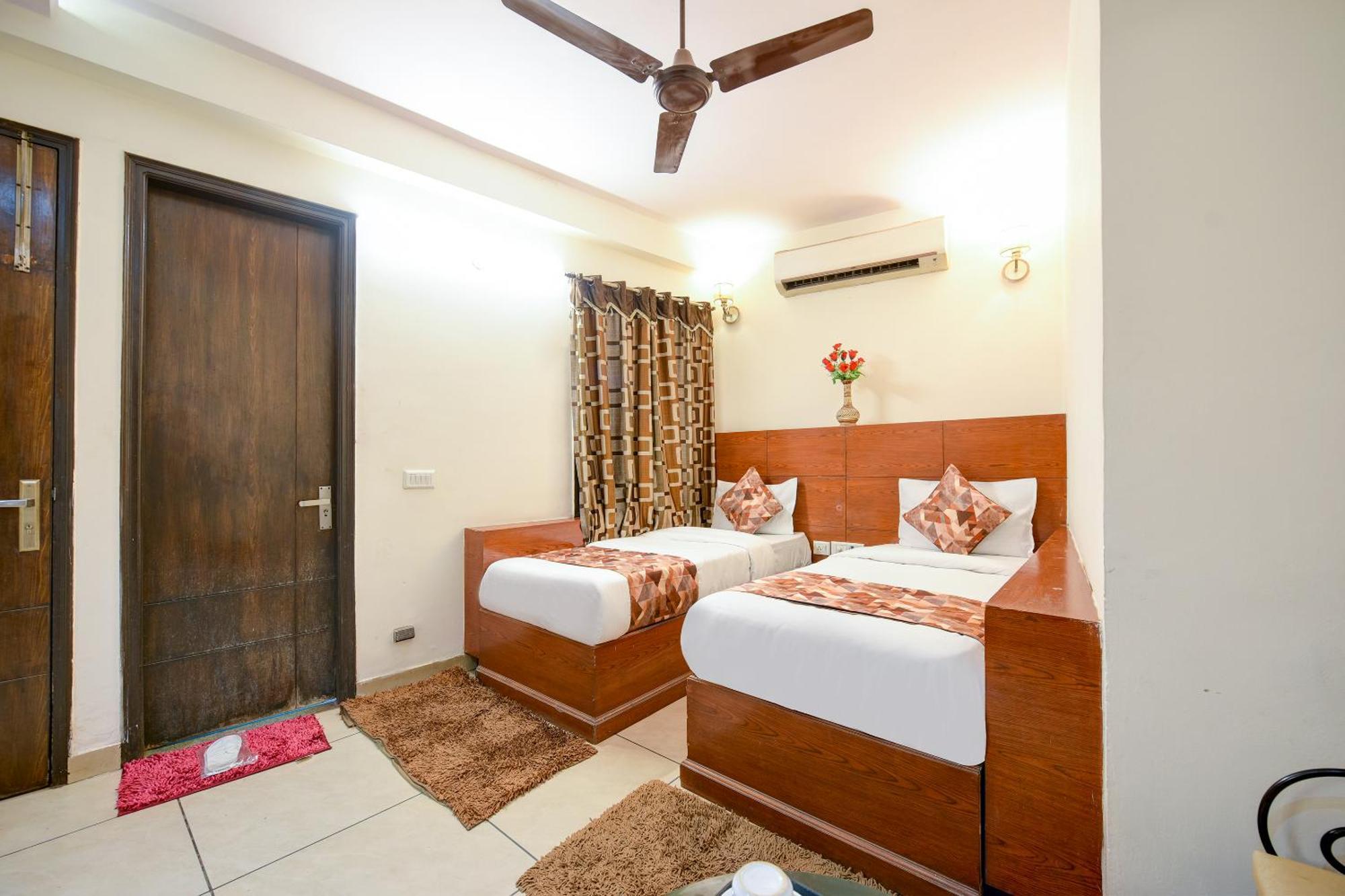 Hotel Le Grand - Walk-In From Rk Ashram Metro Station New Delhi Eksteriør billede